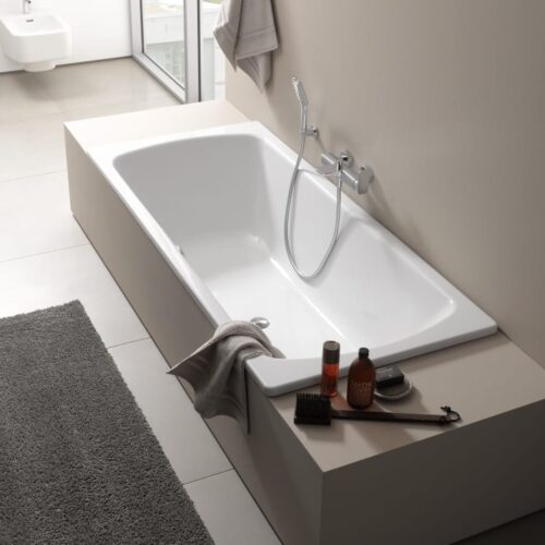 אמבטיות בנויות מפלדה